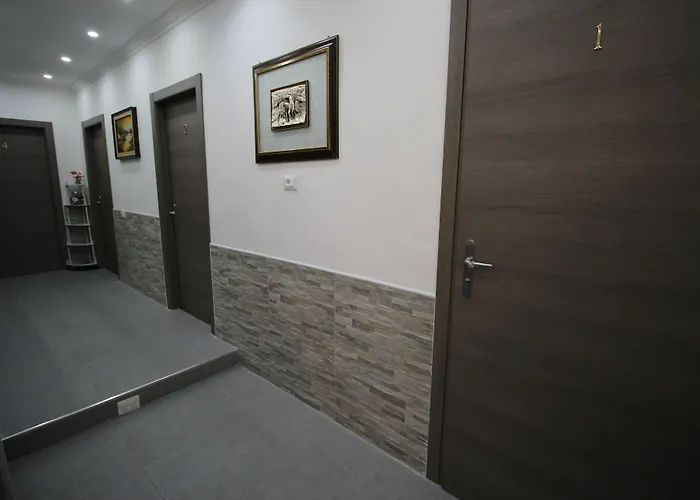 Quest House Lihong 4* Roma