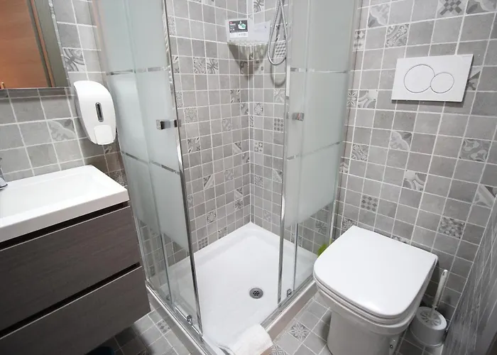 Quest House Lihong Konukevi 4*